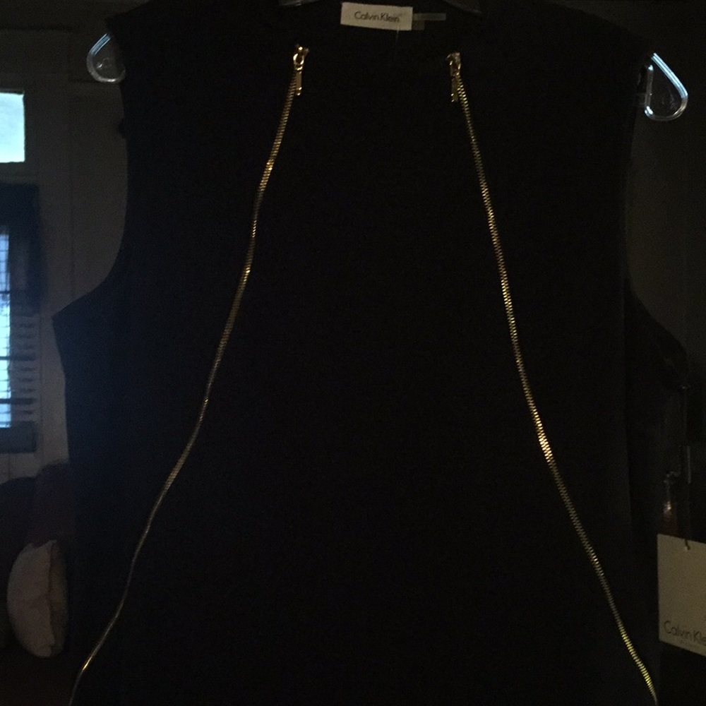 Dress - Picture 3 of 6